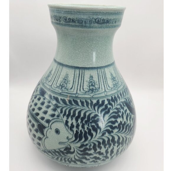 Vintage Heavy Bulbous Celadon Blue Asian Fish Motif Vase Unsigned Crazed Finish - Picture 3 of 15